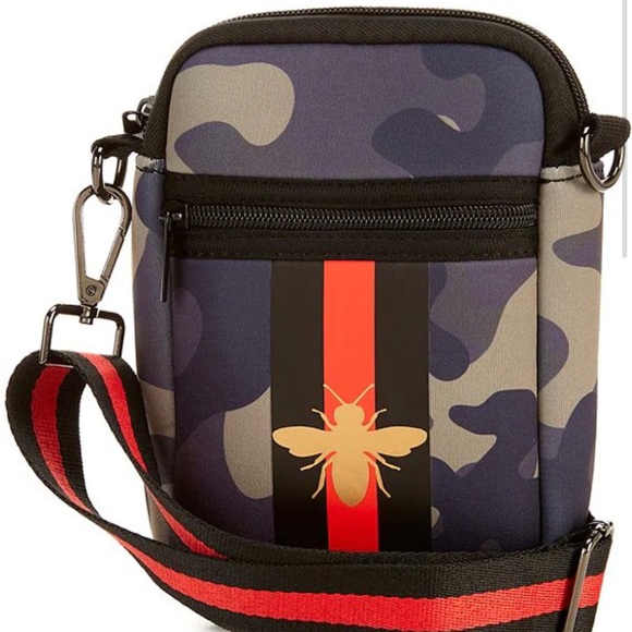Parker & Hyde Handbags - NWT Parker and Hyde Camo bee 🐝 crossbody